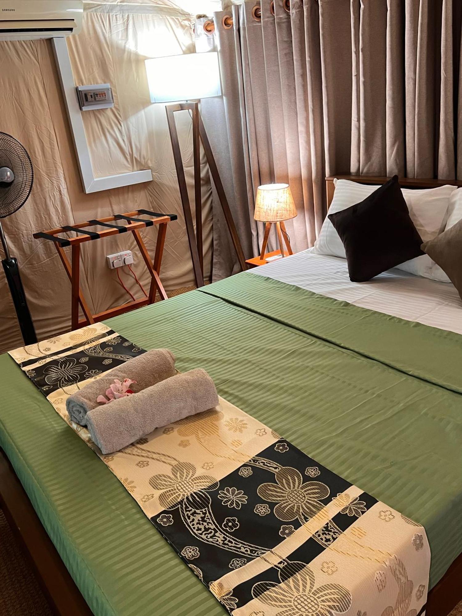 At One - Glamping Hotel Rekawa Екстериор снимка