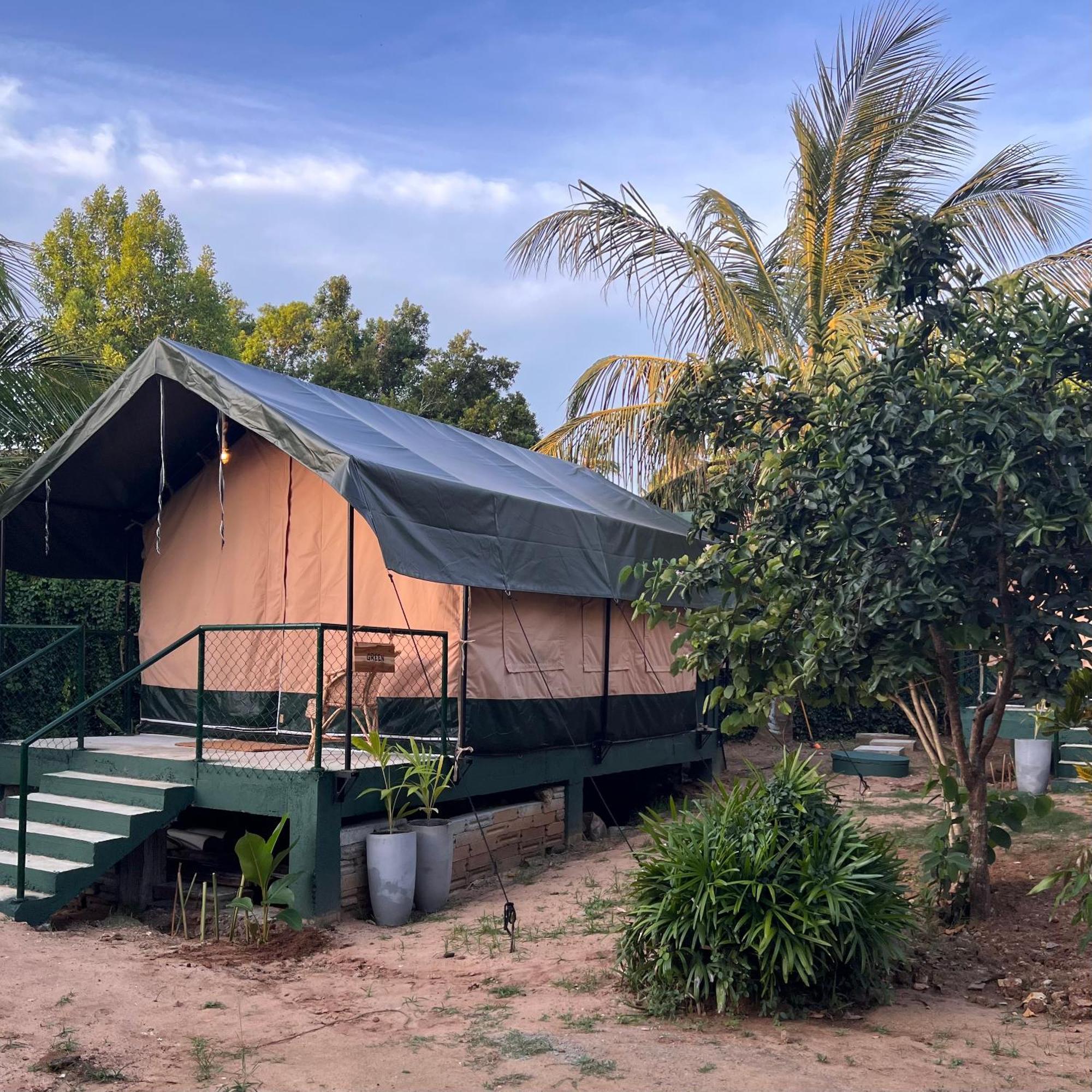 At One - Glamping Hotel Rekawa Екстериор снимка