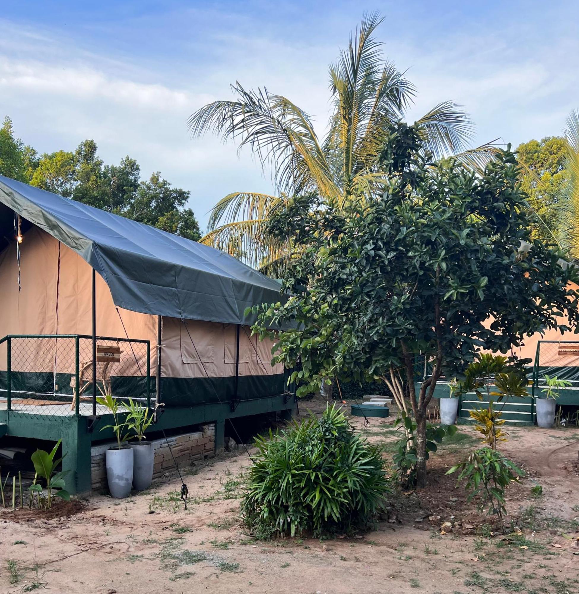 At One - Glamping Hotel Rekawa Екстериор снимка
